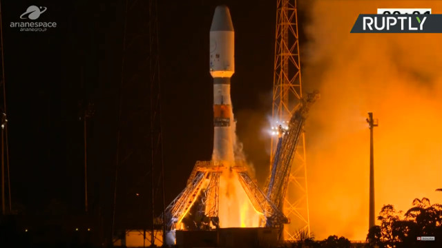 CHEOPS and Cosmo-SkyMed Second Generation blasting off atop aSoyuz rocket (Image courtesy Arianespace)