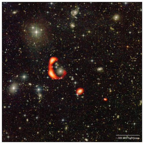 The galaxy AGC 203001 is the most visible thanks to the huge red ring