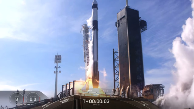 SpaceX's Dragon 2 spacecraft blasting off atop a Falcon 9 rocket (Image courtesy SpaceX)