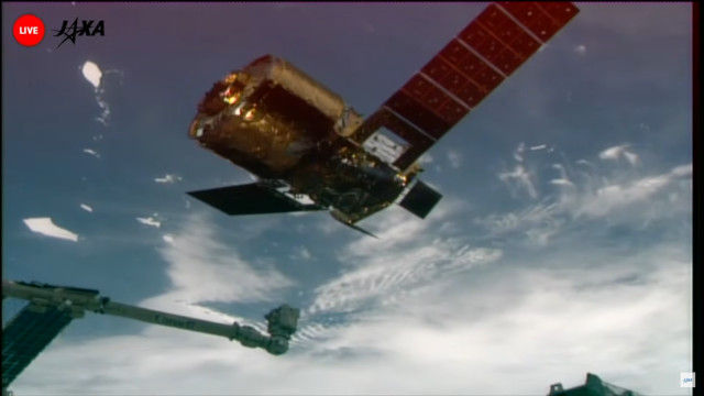The HTV-X1 cargo spacecraft approaching the International Space Station (Image courtesy JAXA)