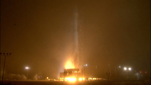 The InSight lander and the MarCO nanosatellites blasting off atop an Atlas V 401 rocket (Image NASA TV)