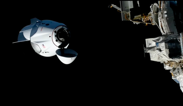 The Crew Dragon Grace spacecraft approaches the International Space Station during the Crew-13 mission (Image: NASA+)